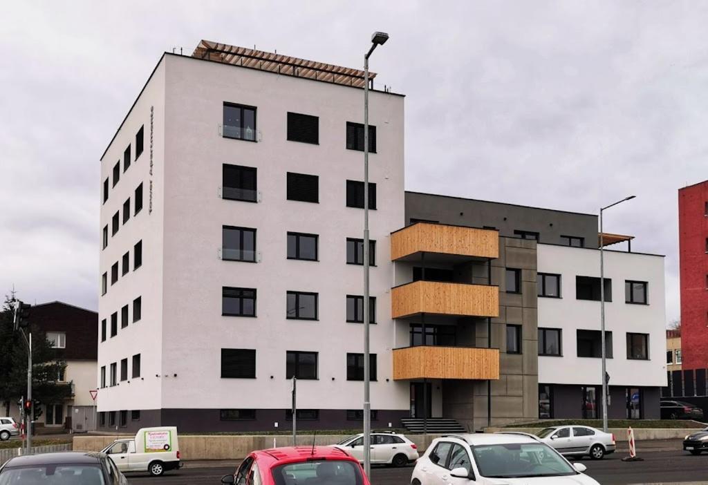 Tower Apartments Спішська Нова Весь Екстер'єр фото